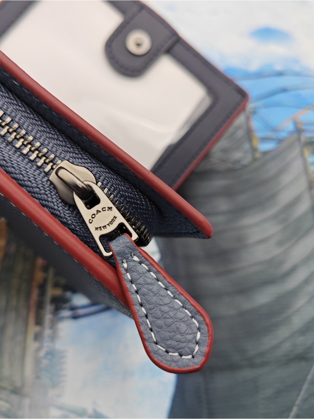 COACH Wallet - Picture 7 of 7
